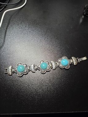Turquoise Flower Link Bracelet - Silver Floral Design
